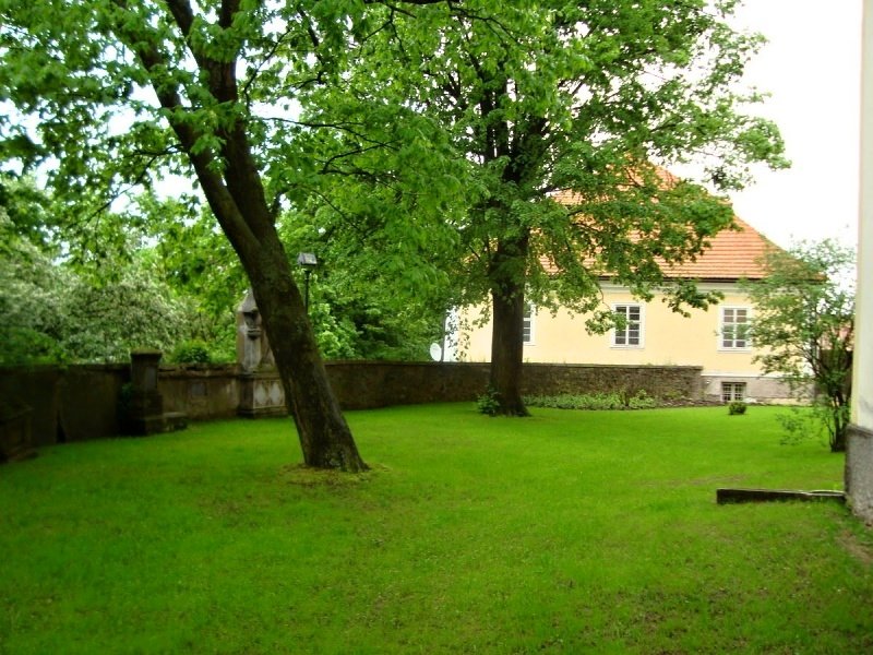 Přibyslav - úpravy v okolí kostela